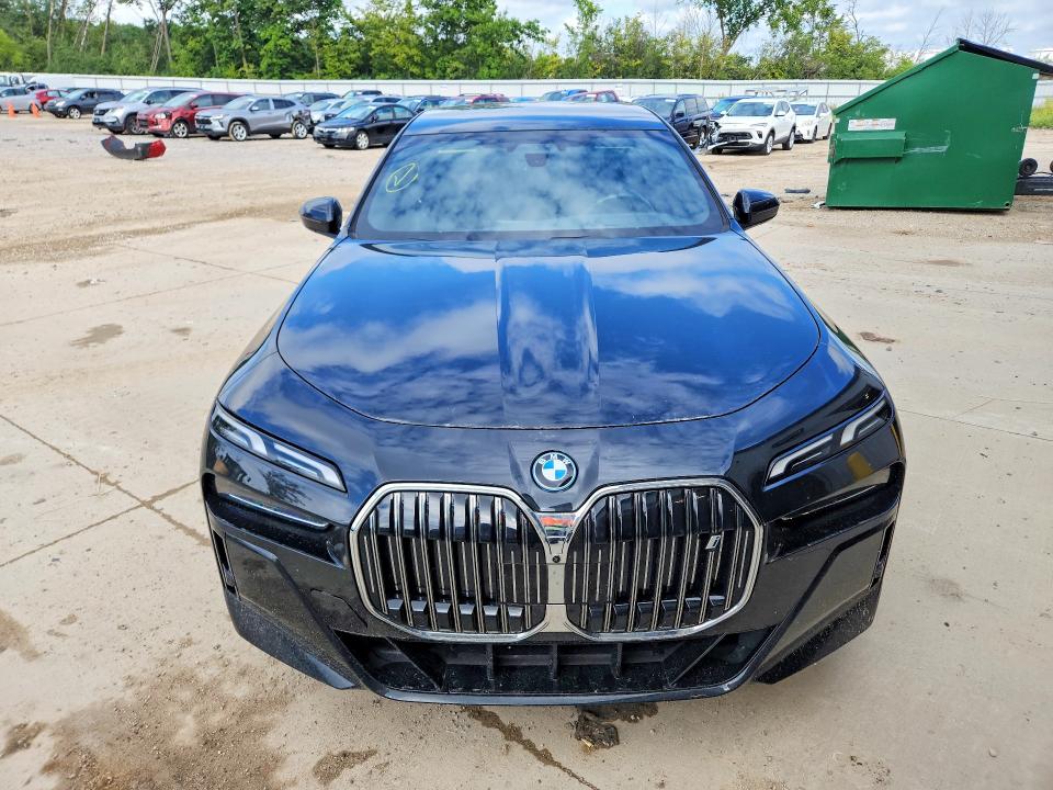 Photo 5 from auction – 2023 BMW I7 with VIN WBY53EJ05PCN06696