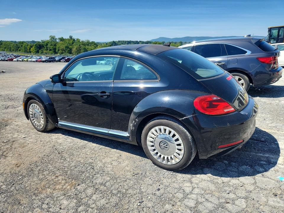 Photo 2 from auction – 2012 VOLKSWAGEN BEETLE with VIN 3VWJP7AT0CM609699