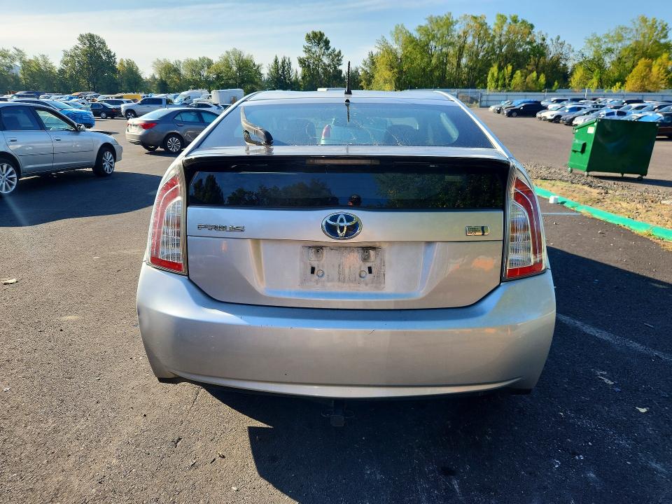 Photo 6 from auction – 2012 TOYOTA PRIUS with VIN JTDKN3DU4C5468717