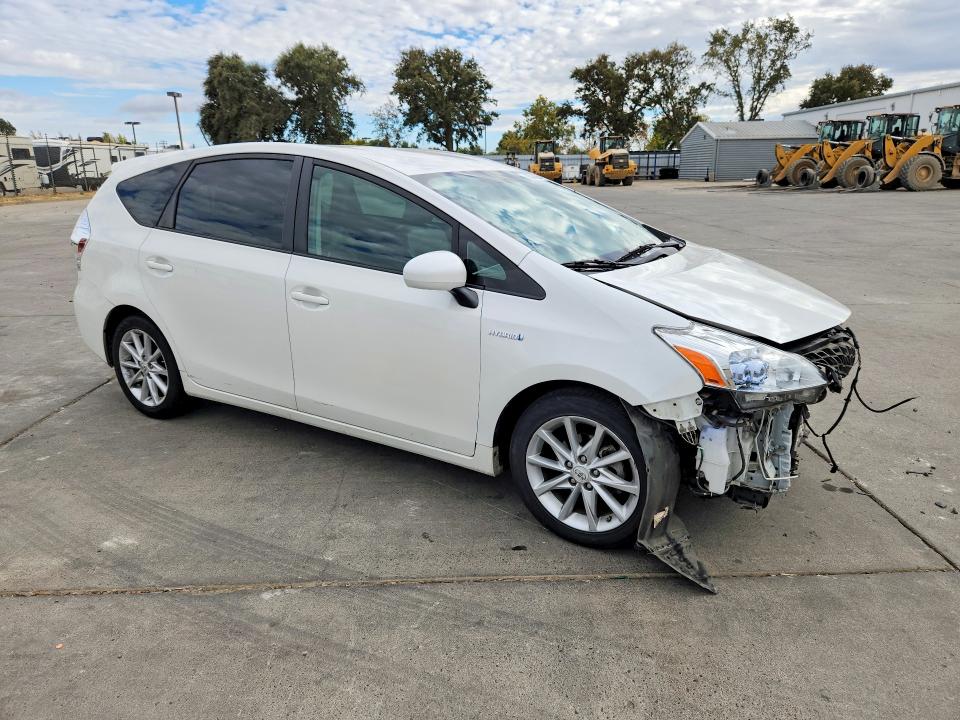 Photo 4 from auction – 2012 TOYOTA PRIUS V with VIN JTDZN3EU3C3053364