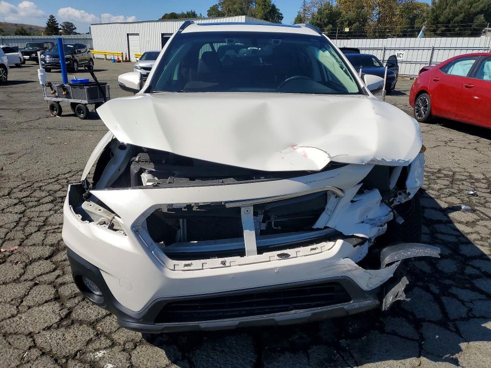 Photo 5 from auction – 2019 SUBARU OUTBACK with VIN 4S4BSETCXK3209362