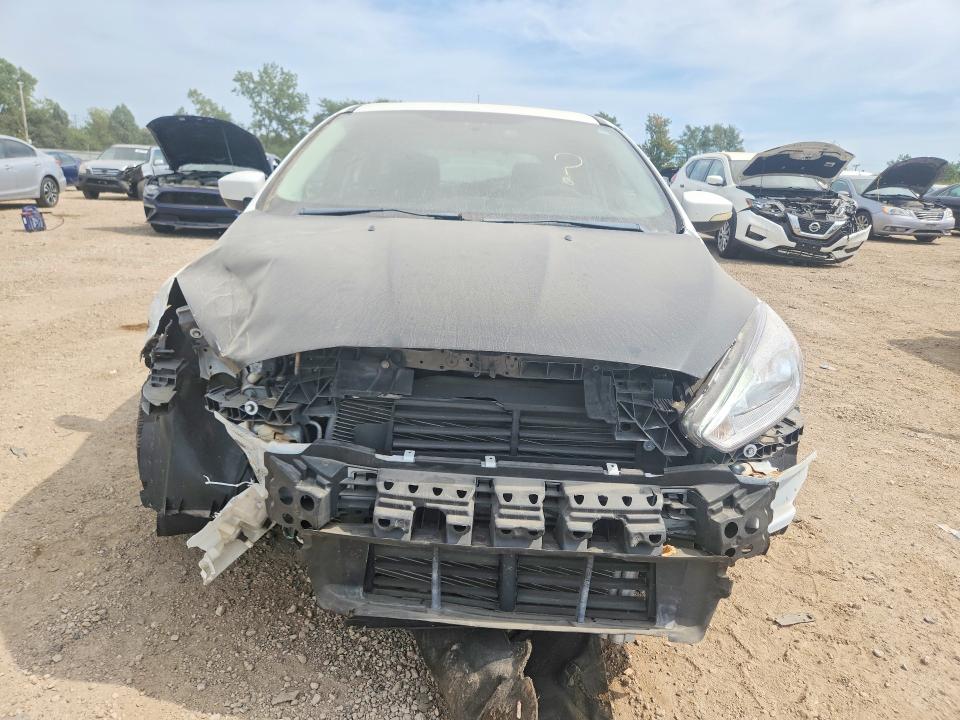 Photo 5 from auction – 2016 FORD FOCUS with VIN 1FADP3K25GL284396