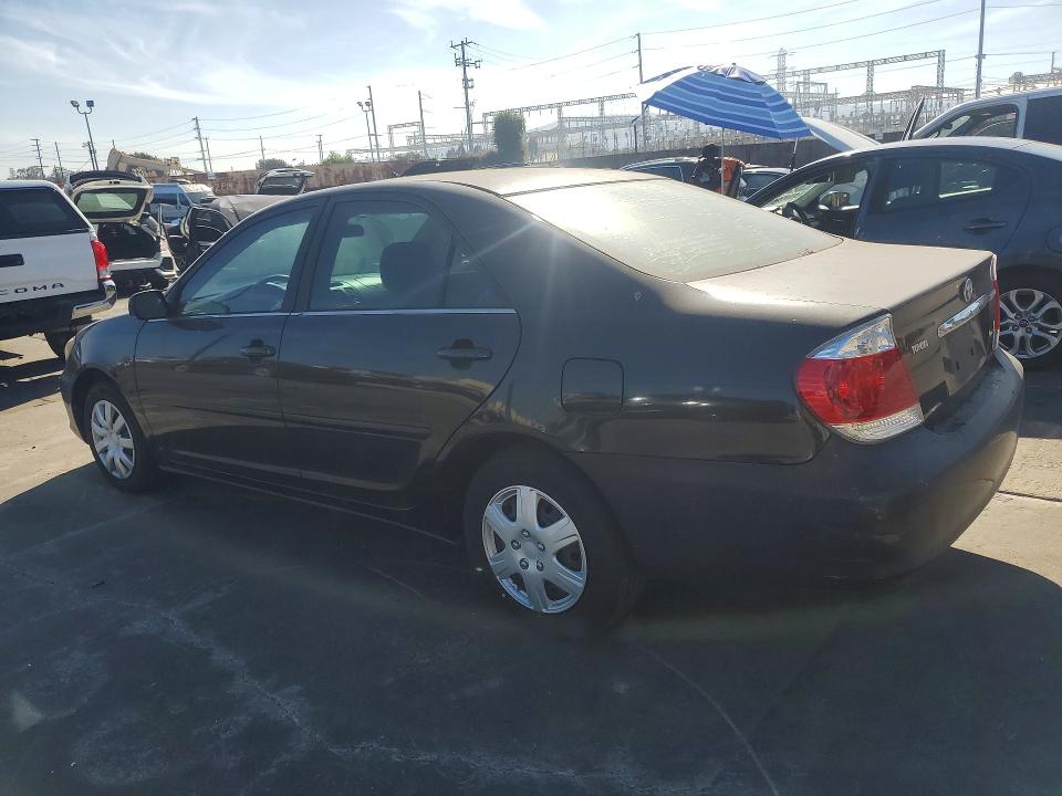 Photo 2 from auction – 2006 TOYOTA CAMRY with VIN 4T1BE32K46U650845