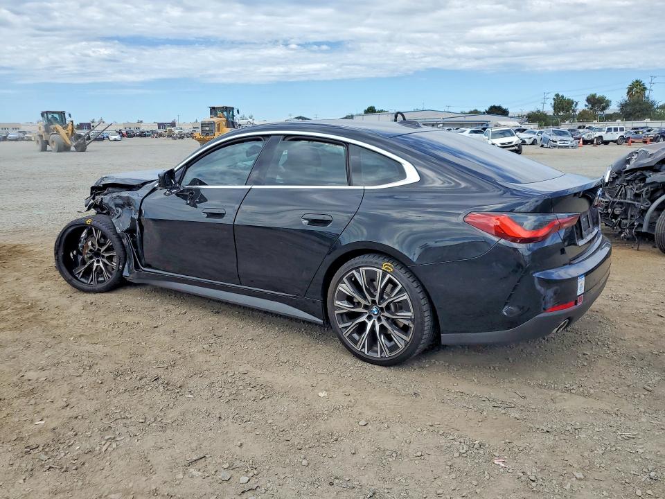 Photo 2 from auction – 2022 BMW 430I with VIN WBA63AV01NFL95680