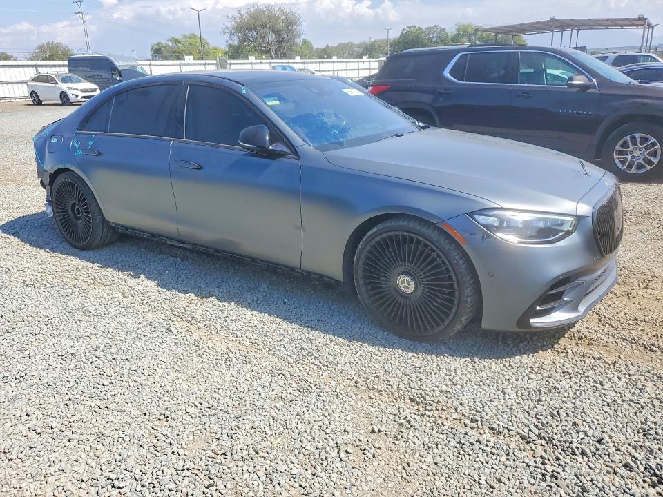 Снимка 4 от търг – 2022 MERCEDES-BENZ S с VIN W1K6G7GBXNA111748