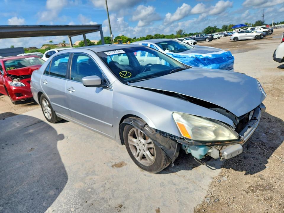 Photo 4 from auction – 2007 HONDA ACCORD with VIN 1HGCM56777A044117
