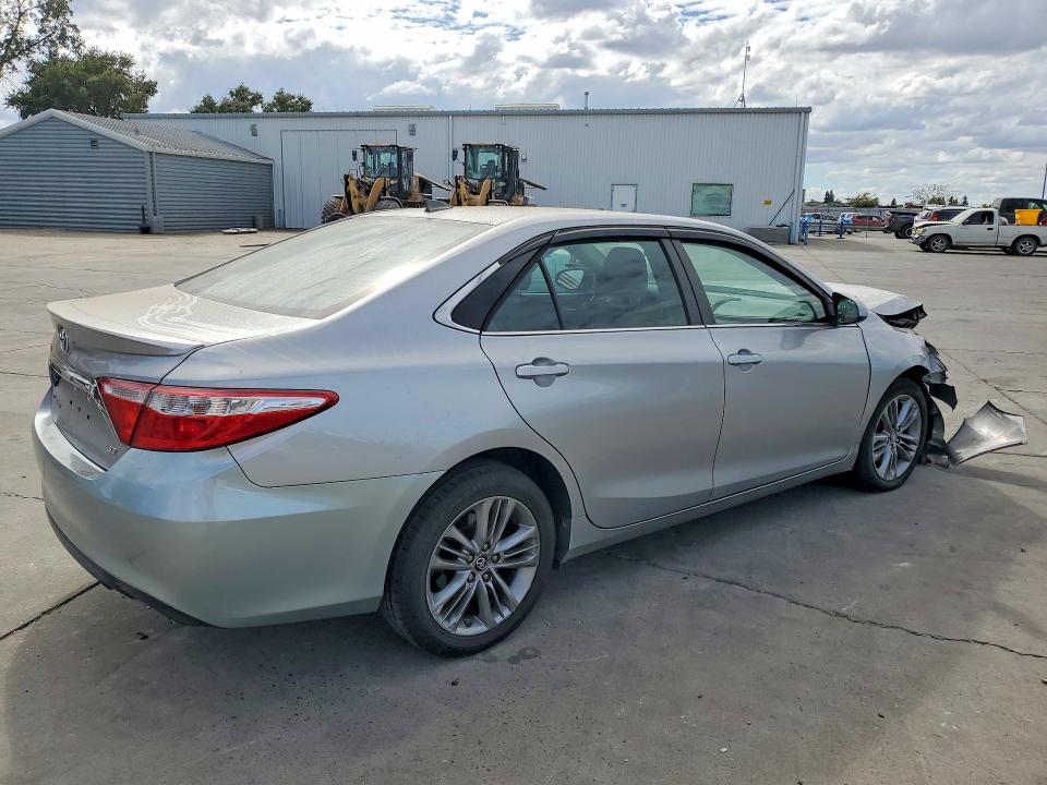 Photo 3 from auction – 2017 TOYOTA CAMRY with VIN 4T1BF1FKXHU749958
