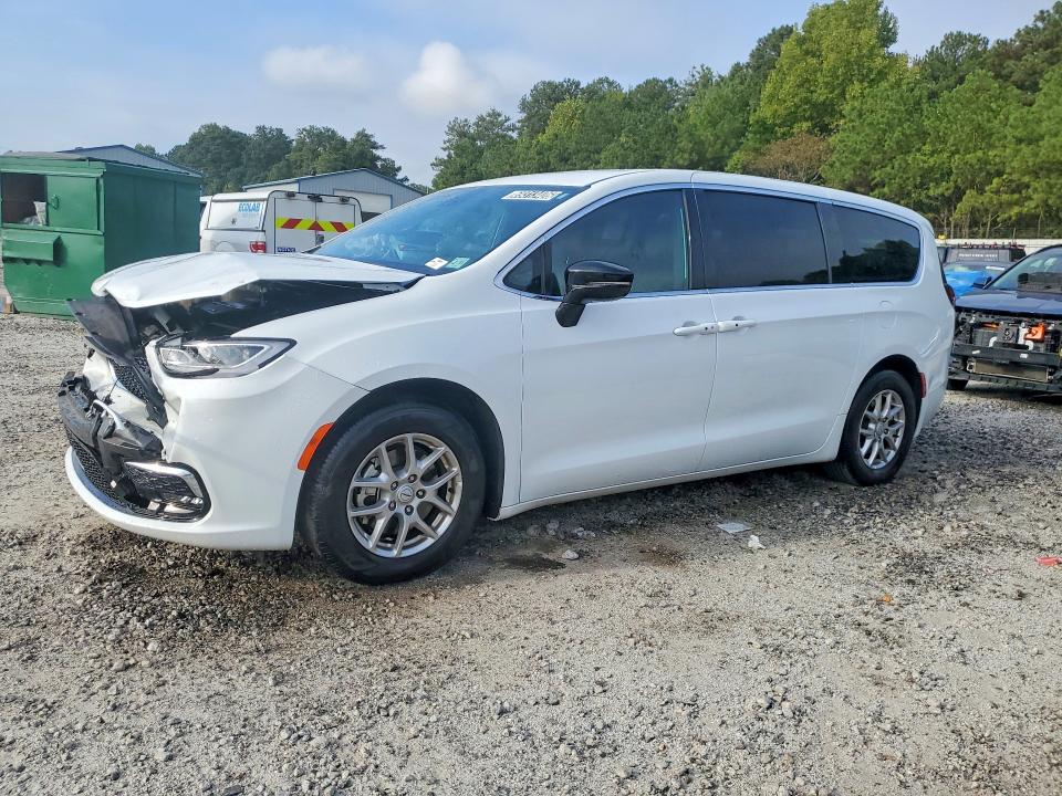 CHRYSLER PACIFICA 2026 with VIN 2C4RC1BG8TR239708 - Photo from auction
