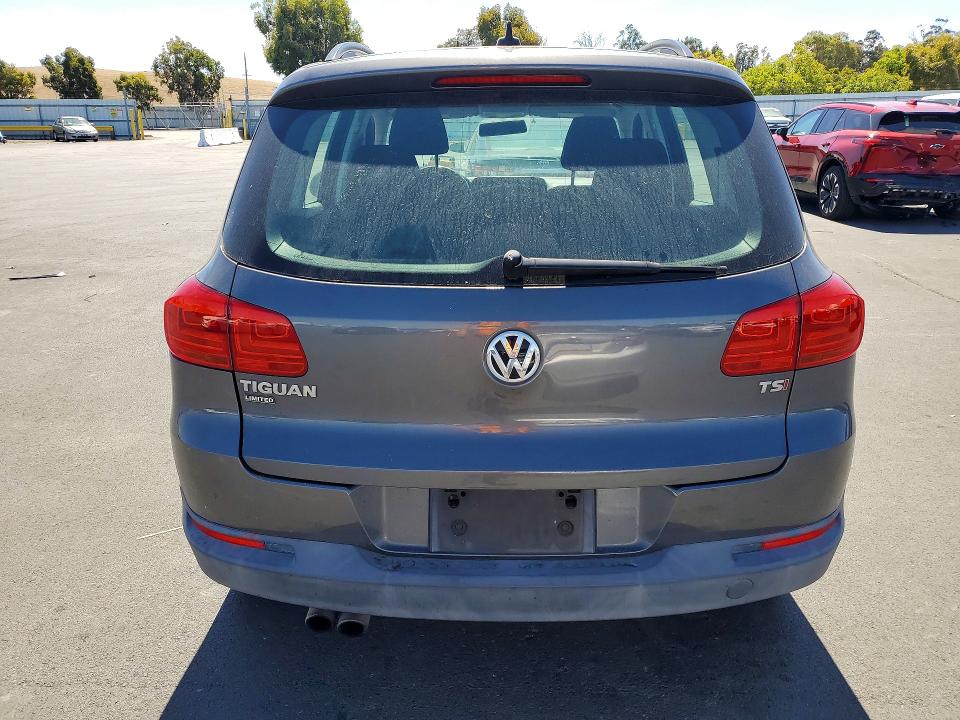 Photo 6 from auction – 2018 VOLKSWAGEN TIGUAN LIMITED with VIN WVGAV7AXXJK002351