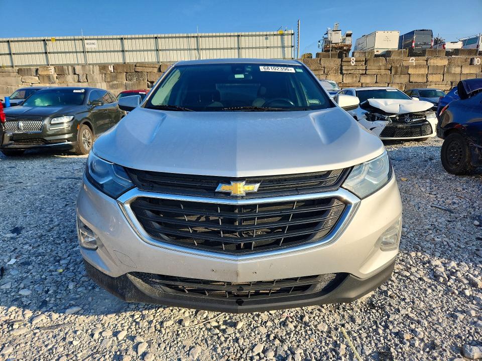 Photo 5 from auction – 2020 CHEVROLET EQUINOX with VIN 3GNAXJEV4LS527988