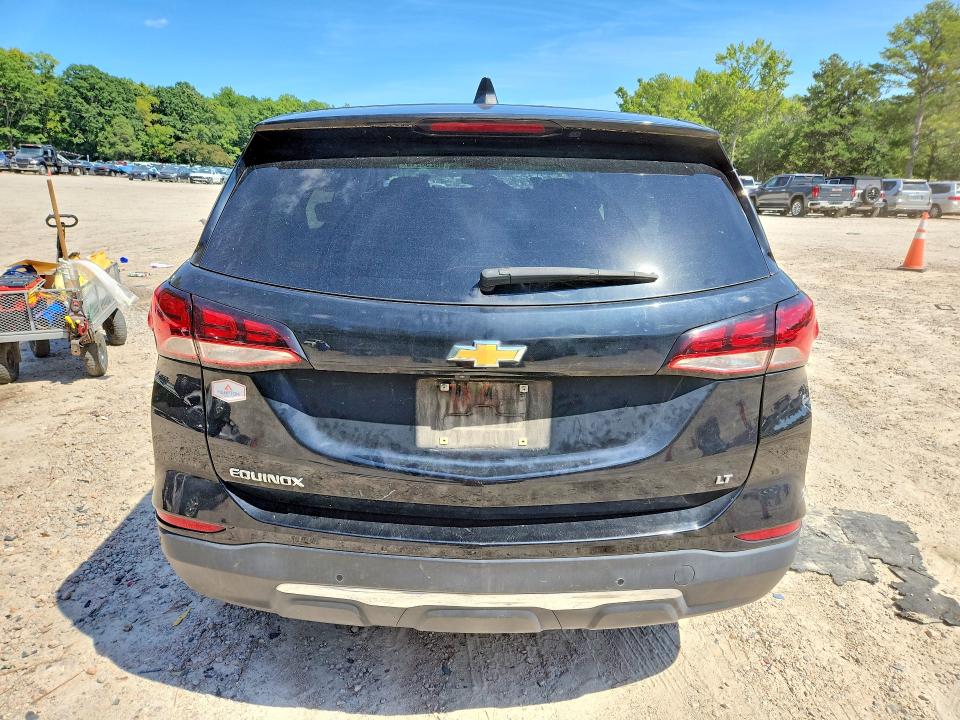 Photo 6 from auction – 2022 CHEVROLET EQUINOX with VIN 3GNAXKEV5NL196440