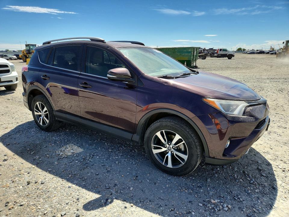صورة رقم 4 من المزاد - 2018 TOYOTA RAV4 مع VIN 2T3RFREVXJW743485