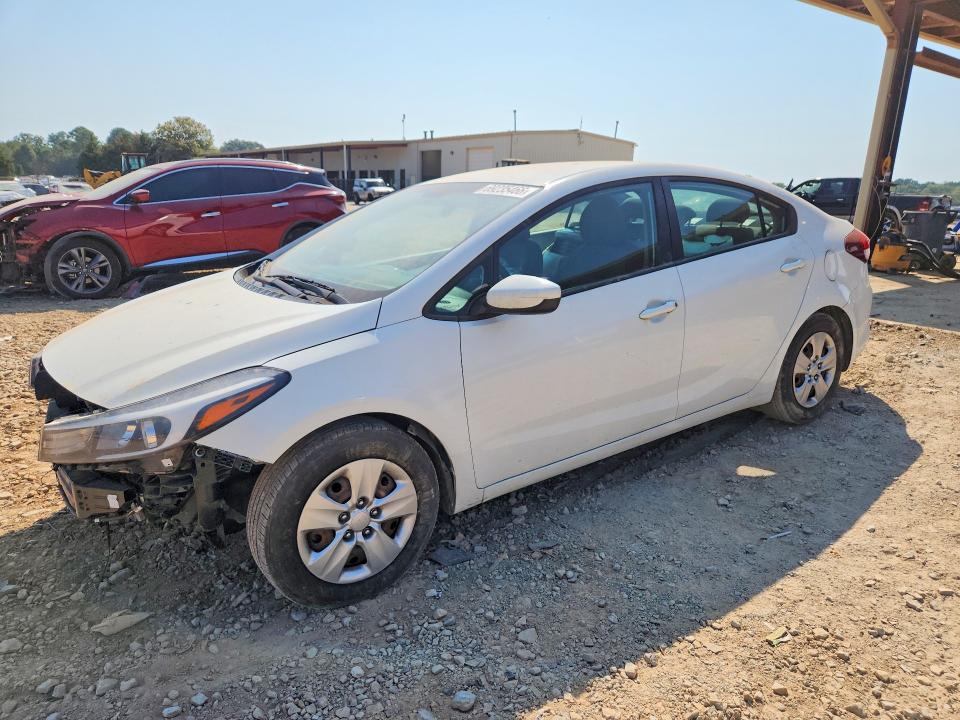 KIA FORTE 2018 with VIN 3KPFK4A75JE236272 - Photo from auction
