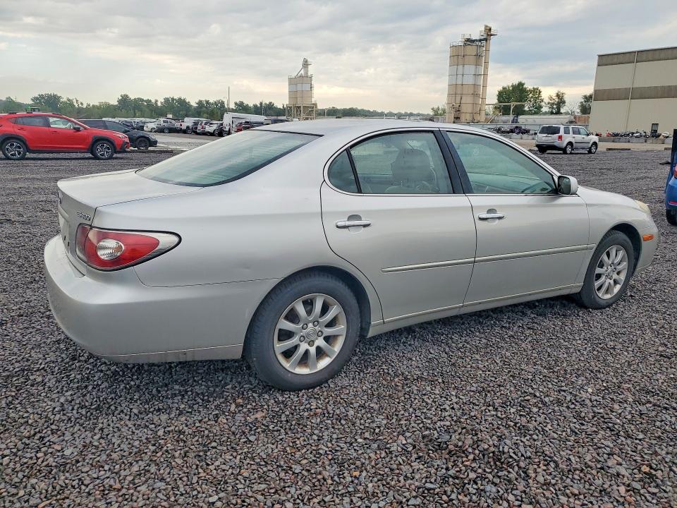 Photo 3 from auction – 2002 LEXUS ES with VIN JTHBF30G125015746