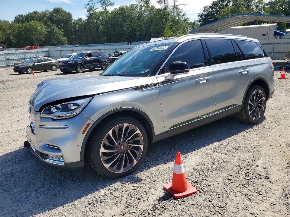 Photo 1 from auction – 2020 LINCOLN AVIATOR with VIN 5LM5J7XC9LGL34236