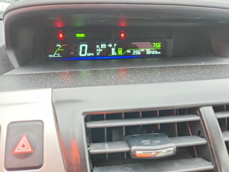 Zdjęcie 9 z aukcji – 2014 TOYOTA PRIUS V z VIN JTDZN3EU7E3360751