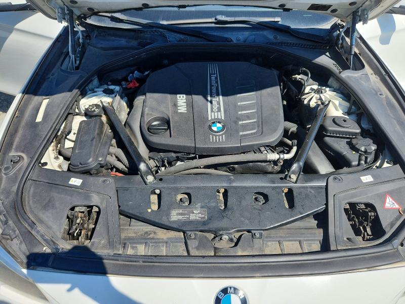 Photo 11 from auction – 2014 BMW 535 with VIN WBAFV3C56EDZ33452