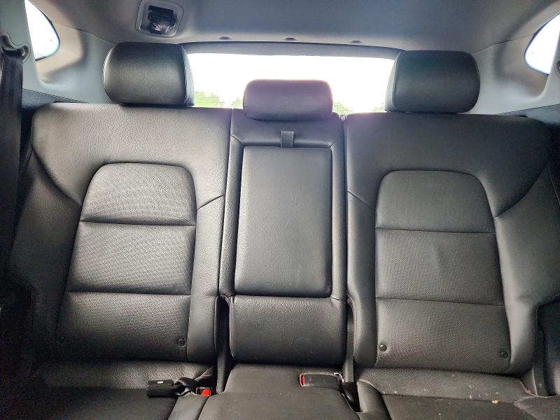 Photo 10 from auction – 2018 HYUNDAI TUCSON with VIN KM8J33A20JU737671
