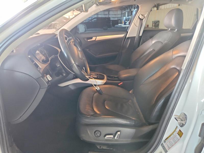 Foto 7 de la subasta – 2015 AUDI A4 con VIN WAUBFAFL6FN020664