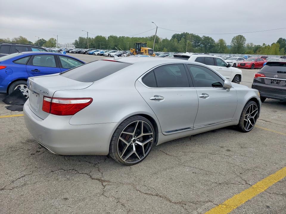 Photo 3 from auction – 2007 LEXUS LS with VIN JTHBL46F175044586