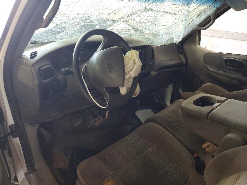Zdjęcie 8 z aukcji – 2002 FORD F150 z VIN 2FTPX18LX2CA45974