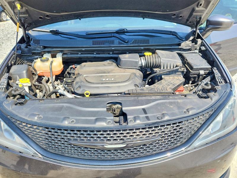 Photo 12 from auction – 2018 CHRYSLER PACIFICA with VIN 2C4RC1BG8JR167163