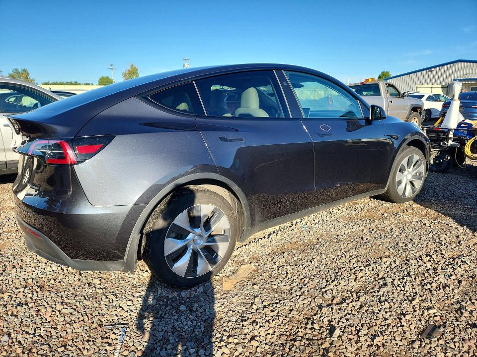 Photo 3 from auction – 2024 TESLA MODEL Y with VIN 7SAYGDEE4RF995605