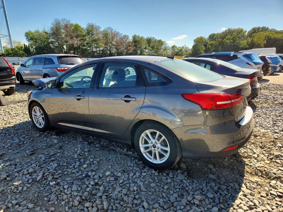 Photo 2 from auction – 2015 FORD FOCUS with VIN 1FADP3F22FL263207