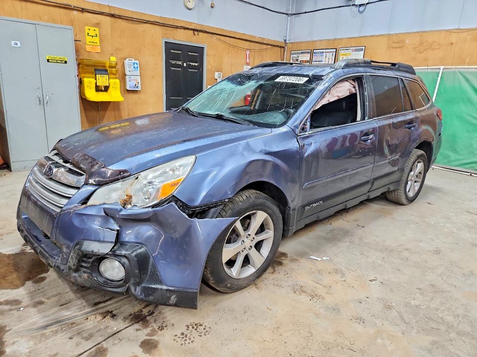 Фото 1 с аукциона – 2013 SUBARU OUTBACK с VIN 4S4BRCKC4D3250624