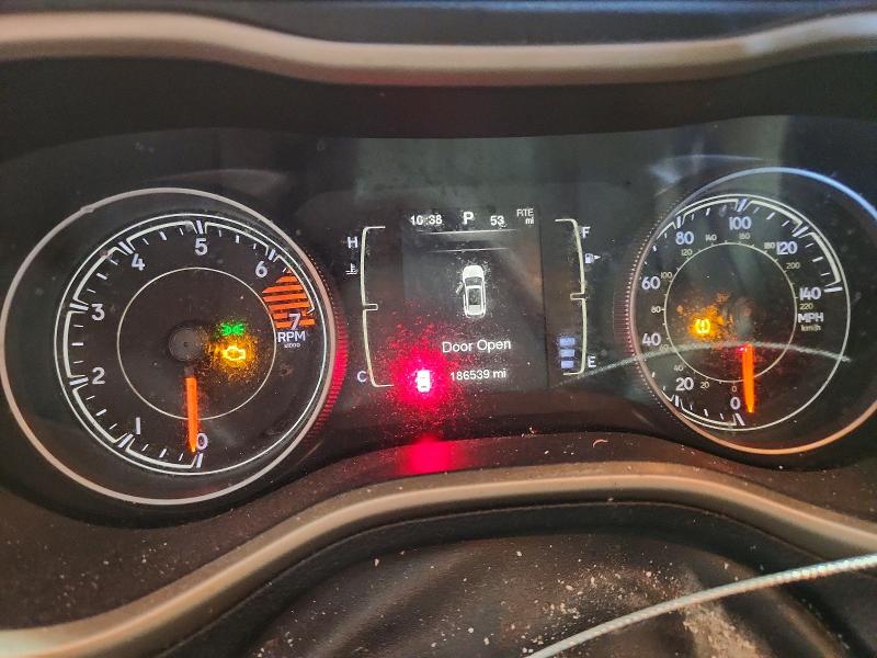 Foto 9 de la subasta – 2016 JEEP CHEROKEE con VIN 1C4PJMAB7GW170074