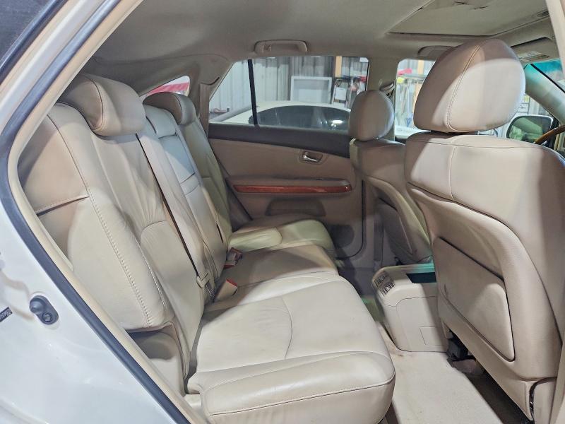 Photo 11 from auction – 2005 LEXUS RX with VIN 2T2HA31U15C086639