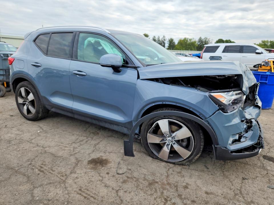 Photo 4 from auction – 2020 VOLVO XC40 with VIN YV4162UK8L2328685