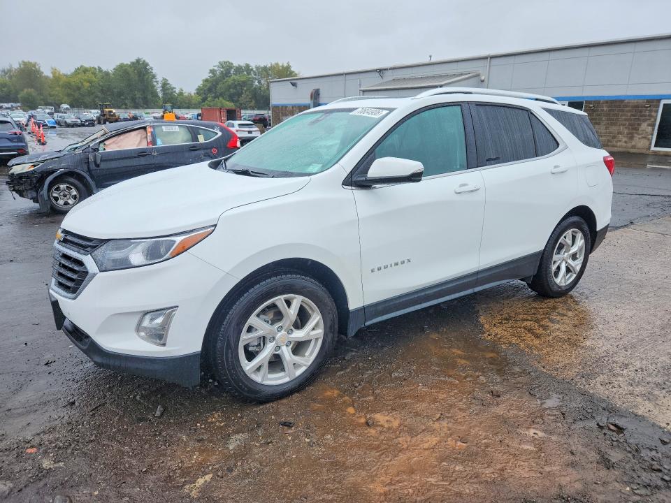CHEVROLET EQUINOX 2021 with VIN 3GNAXUEV2MS173620 - Photo from auction