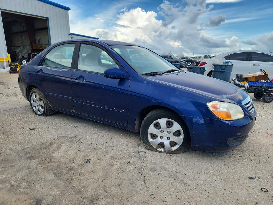 Photo 4 from auction – 2007 KIA SPECTRA with VIN KNAFE121X75439546