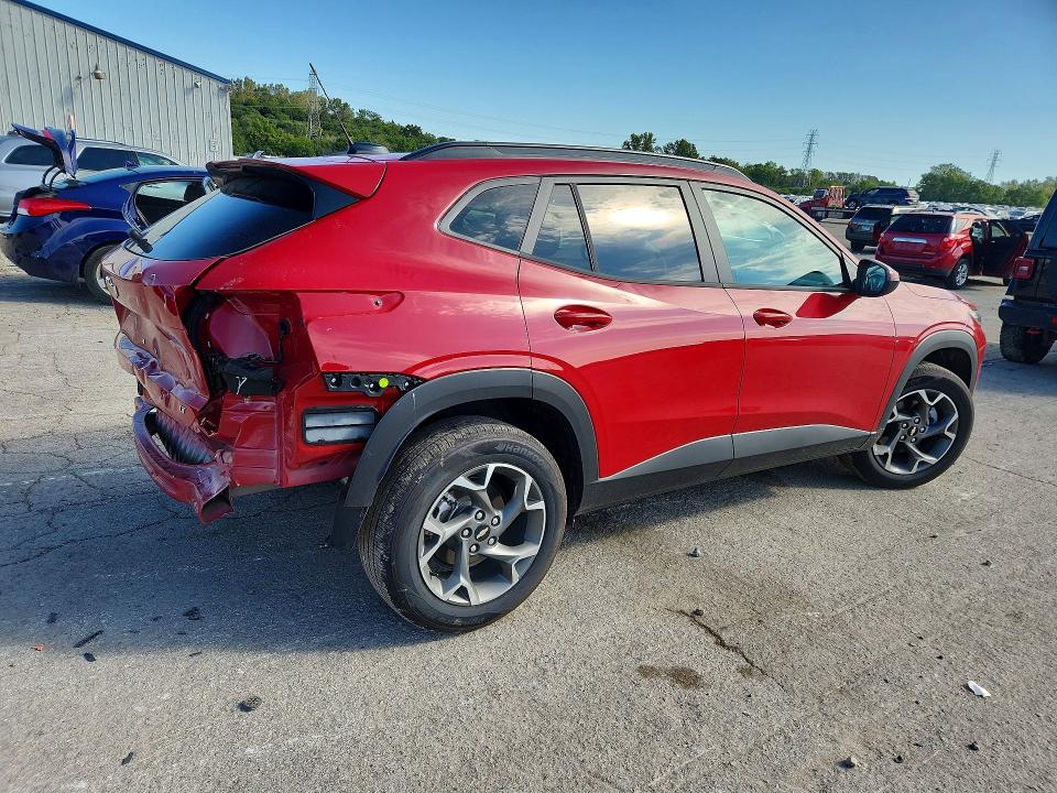 Photo 3 from auction – 2026 CHEVROLET TRAX with VIN KL77LHEP2TC188059