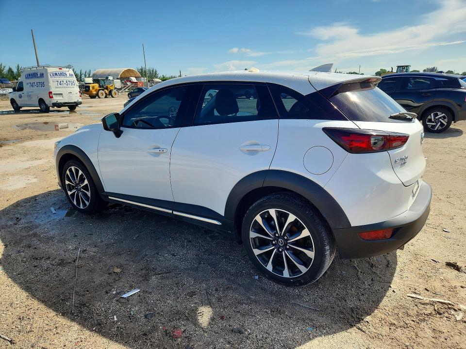 Photo 2 from auction – 2019 MAZDA CX-3 with VIN JM1DKFD78K1412363