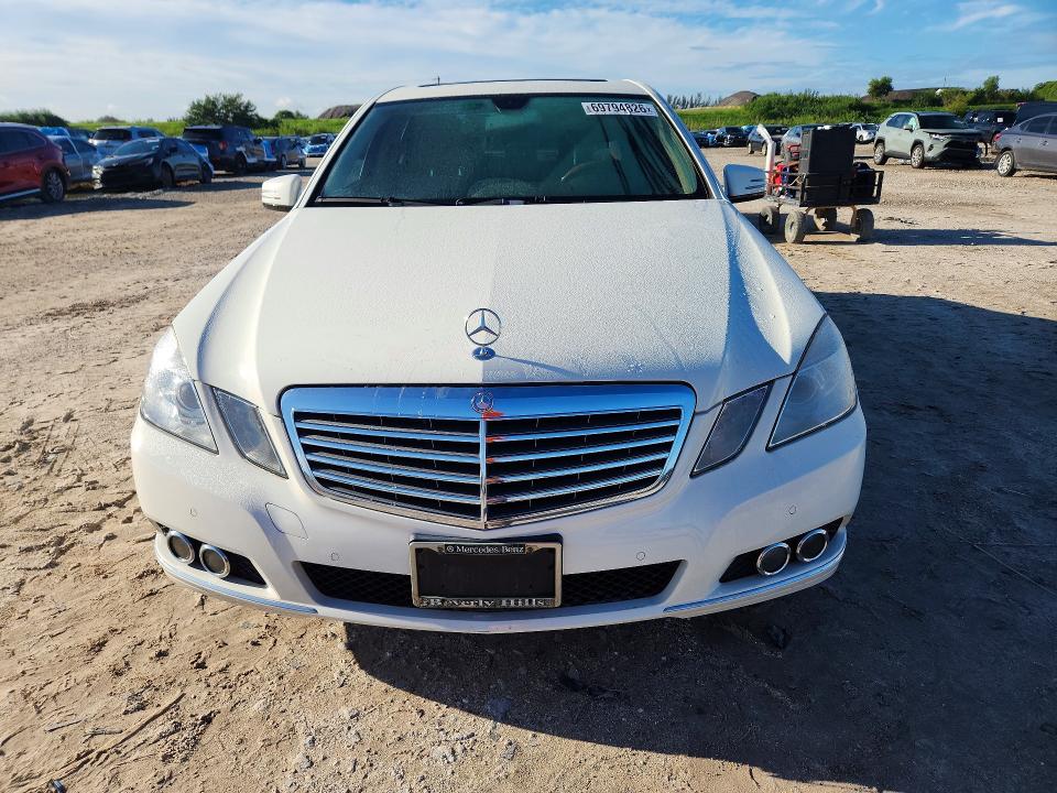 Снимка 5 от търг – 2010 MERCEDES-BENZ E с VIN WDDHF5GB7AA076158