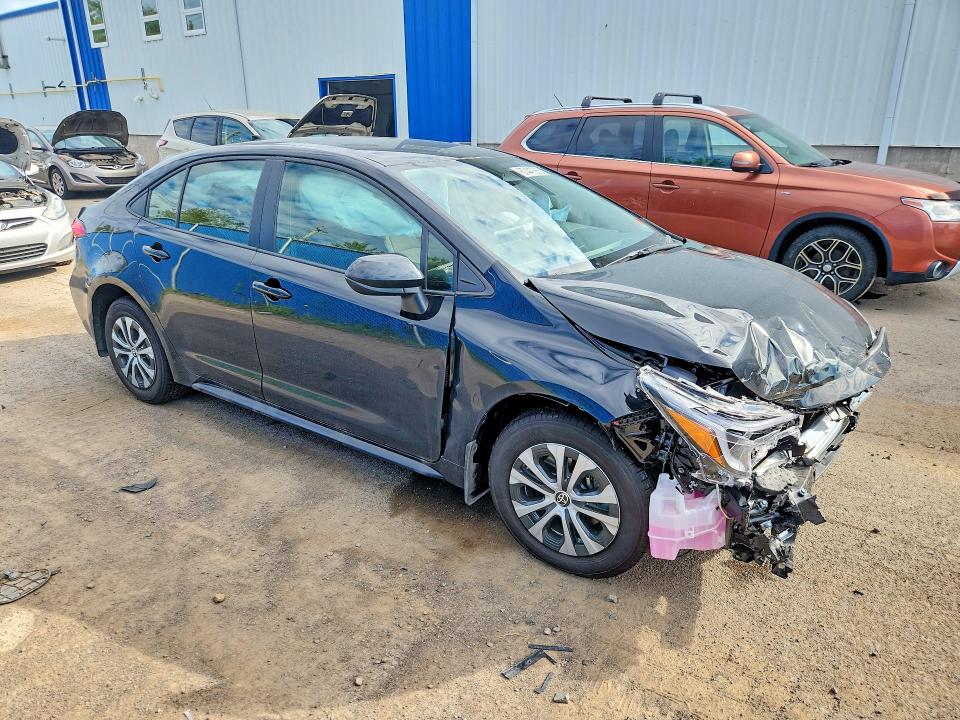 Снимка 4 от търг – 2026 TOYOTA COROLLA HYBRID с VIN JTDBCMFE6T3144438