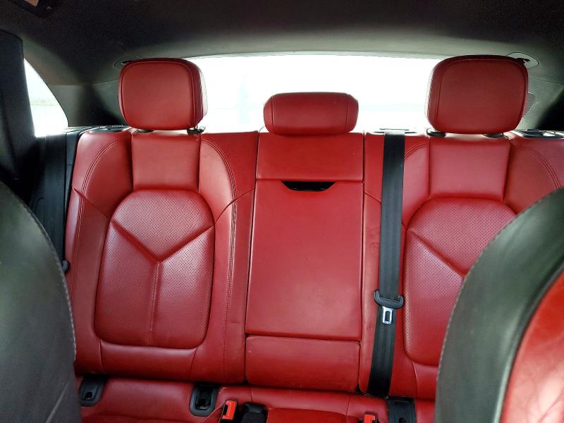 Photo 10 from auction – 2018 PORSCHE MACAN with VIN WP1AB2A53JLB37209