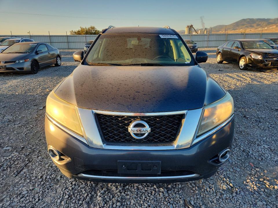Photo 5 from auction – 2014 NISSAN PATHFINDER with VIN 5N1AR2MM1EC631263