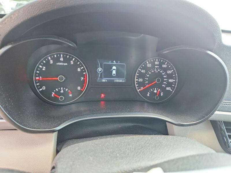 Photo 9 from auction – 2016 KIA OPTIMA with VIN 5XXGT4L34GG106950