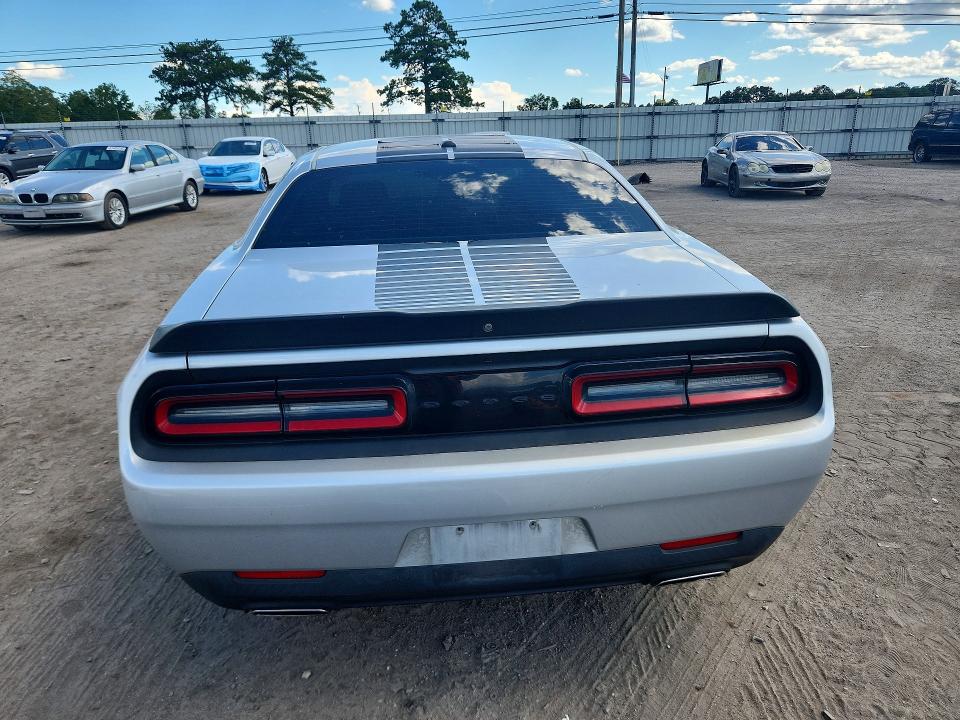 Снимка 6 от търг – 2020 DODGE CHALLENGER с VIN 2C3CDZAG1LH112960