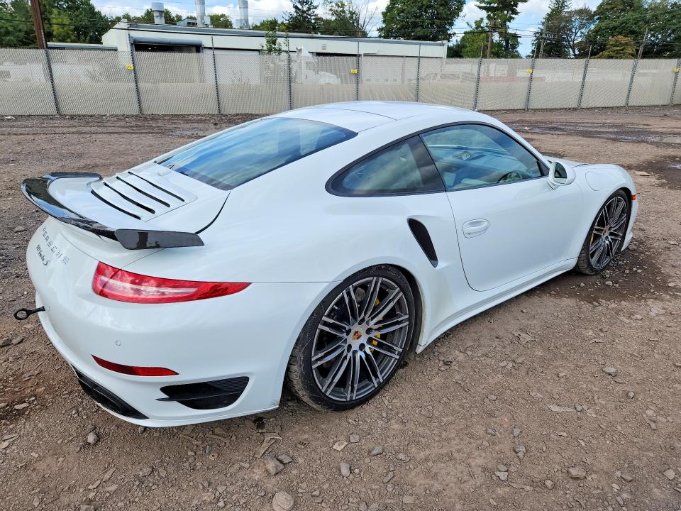 صورة رقم 3 من المزاد - 2015 PORSCHE 911 مع VIN WP0AD2A92FS160251
