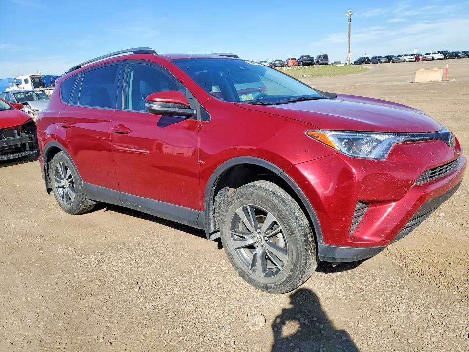 Снимка 4 от търг – 2018 TOYOTA RAV4 с VIN 2T3BFREV0JW785472