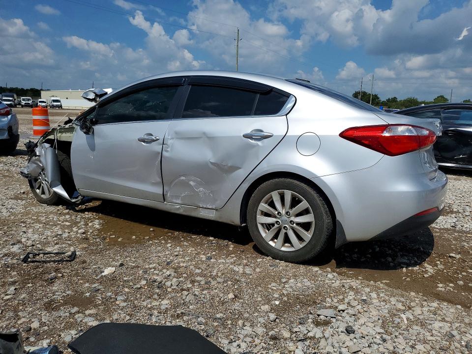 Photo 2 from auction – 2015 KIA FORTE with VIN KNAFX4A8XF5283369