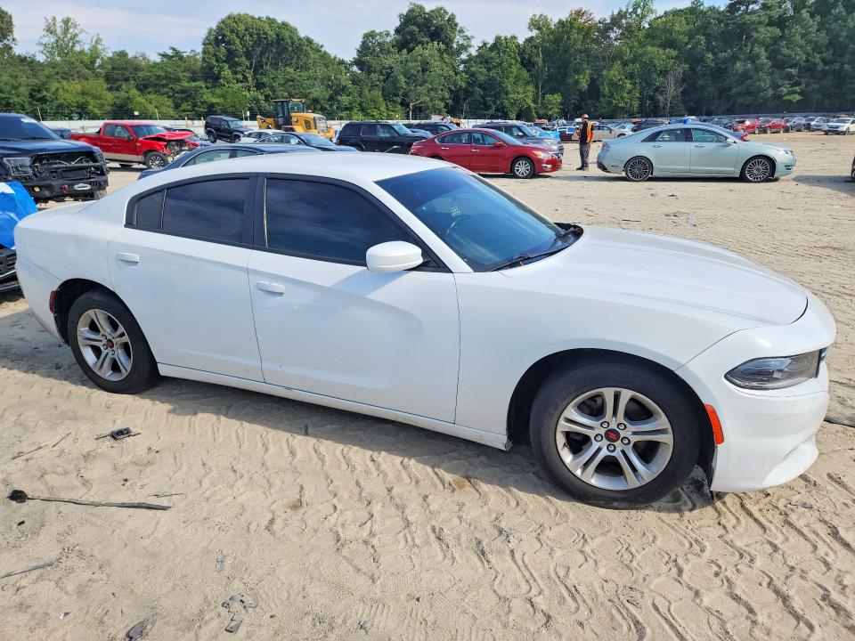 Photo 4 from auction – 2015 DODGE CHARGER with VIN 2C3CDXBG8FH745219