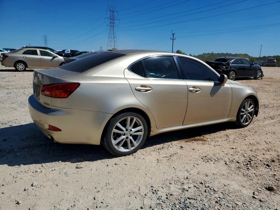 Снимка 3 от търг – 2006 LEXUS IS с VIN JTHBK262265018694