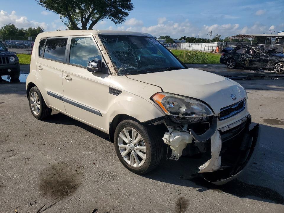 Снимка 4 от търг – 2013 KIA SOUL с VIN KNDJT2A61D7775334