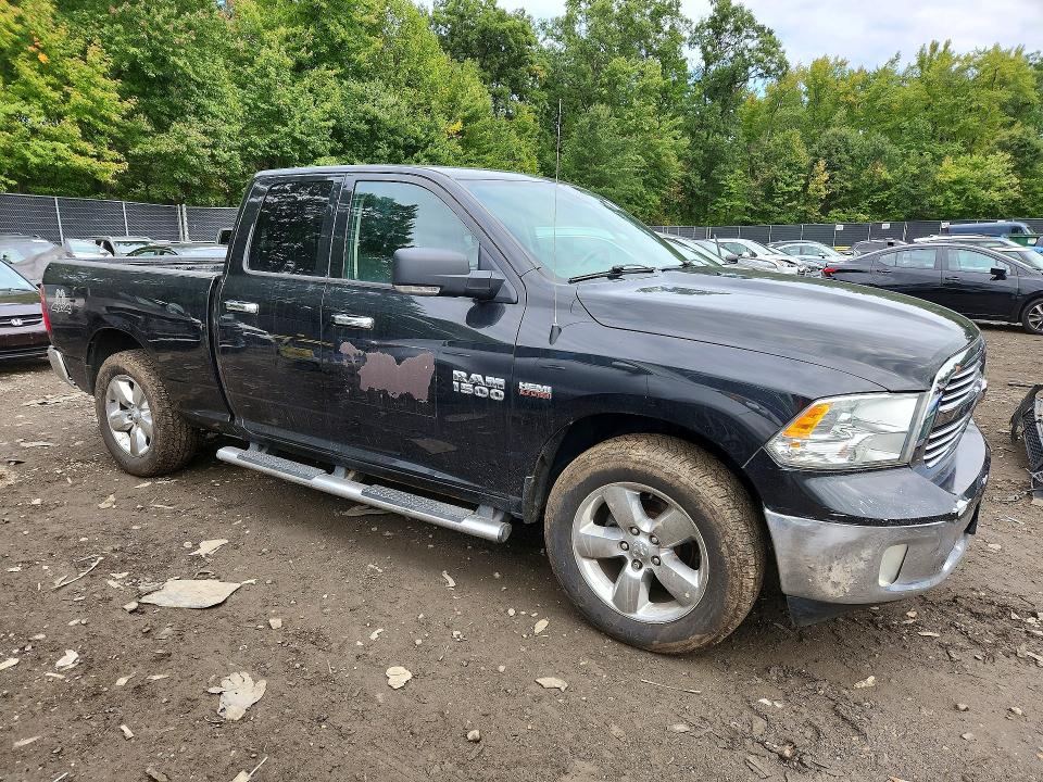 صورة رقم 4 من المزاد - 2015 RAM 1500 مع VIN 1C6RR6GT1FS621204