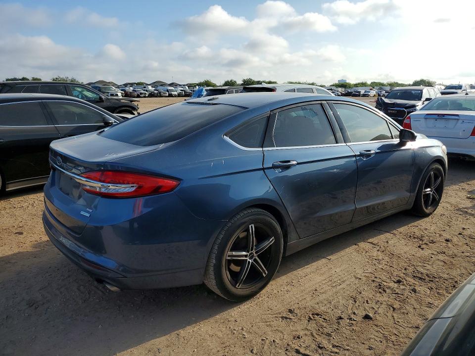Photo 3 from auction – 2018 FORD FUSION with VIN 3FA6P0HD4JR260227